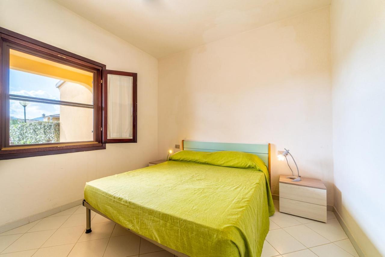 Iss Travel, Ambra Apartments - 800 M From La Cinta Beach San Teodoro  Exterior photo