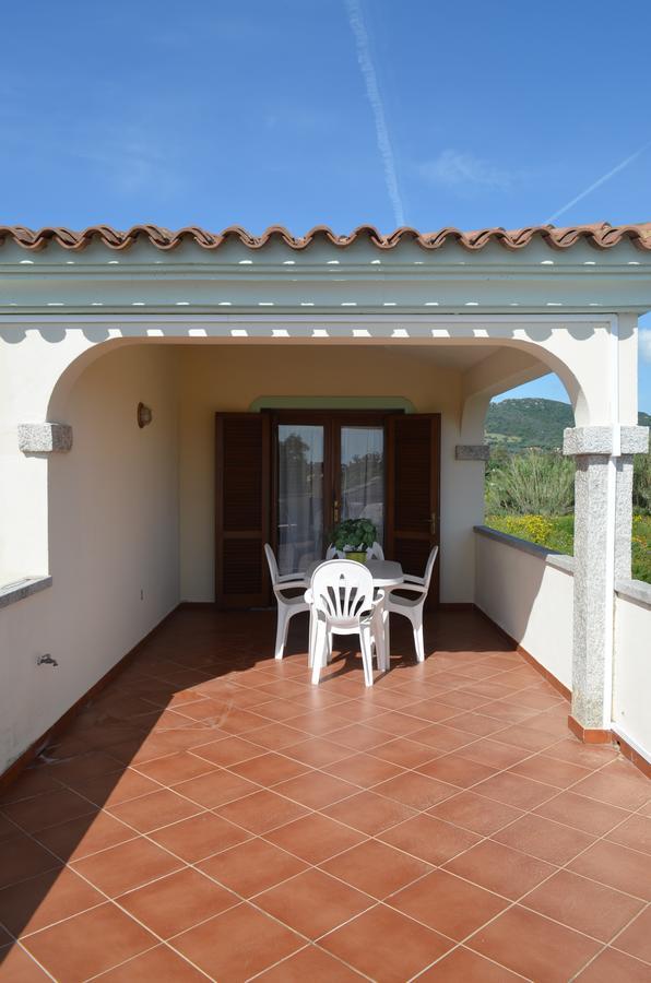 Iss Travel, Ambra Apartments - 800 M From La Cinta Beach San Teodoro  Exterior photo